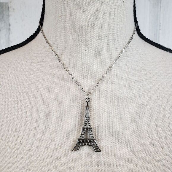 Silver Eiffel Tower Necklace - Picture 1 of 3